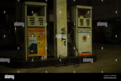 Petrol bunk hi-res stock photography and images - Alamy