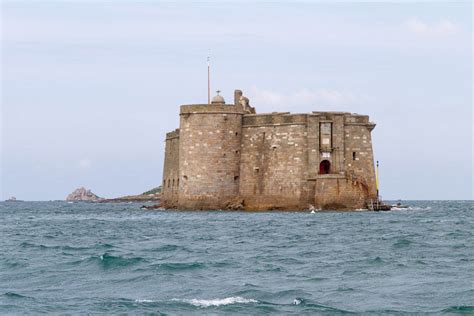 A l assaut du Château du Taureau Escale à l Ouest