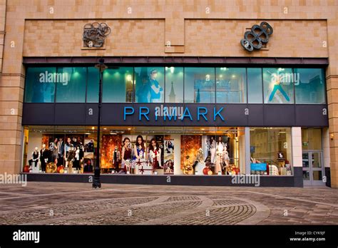 Fashion Primark Dundee Mannequins Hi Res Stock Photography And Images