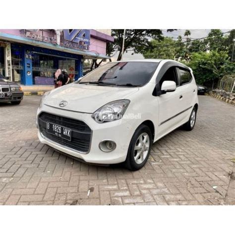 Mobil Daihatsu Ayla X Matic 2014 Bekas Pajak Panjang Interior Orisinil