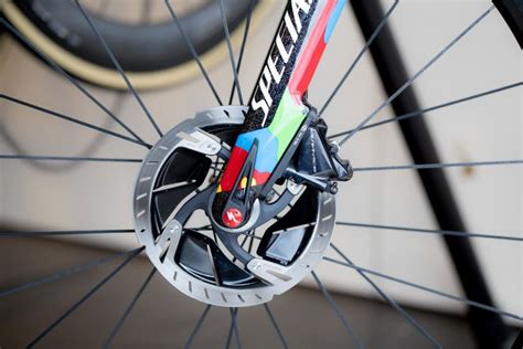 First ride: Shimano Dura-Ace R9100 hydraulic disc brakes - Canadian Cycling Magazine