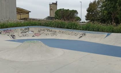 Lissone Skatepark Nuovo Gi In Balia Di Teppisti E Vandali Prima Monza