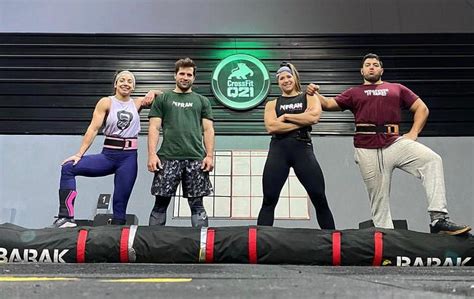 Equipe Q Na Luta Pelo Visto Para O Crossfit Games Hora Do Burpee