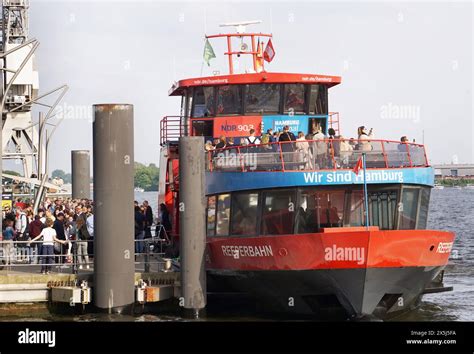 Fotos Der Einlaufparade Vom Hamburger Hafengeburtstag Vom Bis