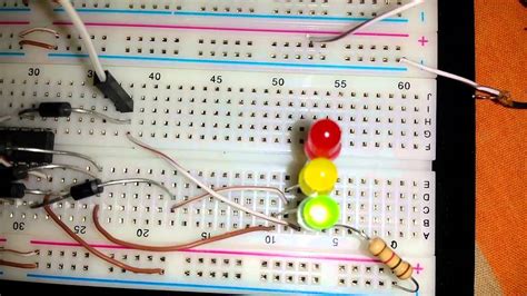 Semáforo en Protoboard YouTube