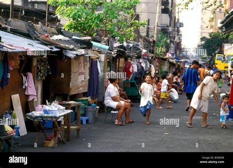 san nicolas slum manila philippines Stock Photo - Alamy