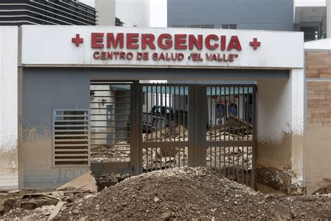 Huaico En Jicamarca Deja Inoperativo Centro De Salud Video Noticias