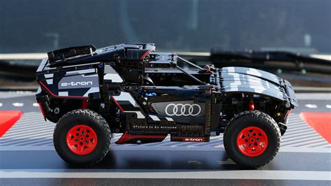 Build Your Remote Controlled Dakar