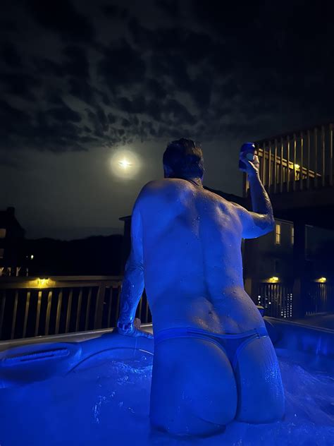 Where Yall At All Alone In This Hot Tub Hot Sex Photos