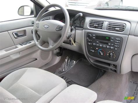 2003 Ford Taurus Se Wagon Medium Graphite Dashboard Photo 40470527