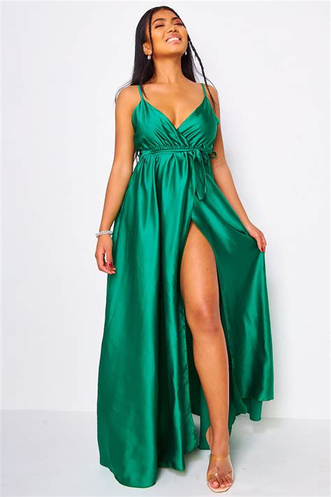 Robe Longue Verte Satin E Ceintur E Et Fendue Brentiny Paris