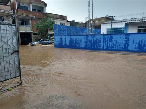 Barra Mansa Moradores Do Vista Alegre Sofrem Enchentes Causadas