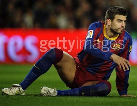 Gerard Piqué is now accustomed to nudity Gerard Piqué Photo