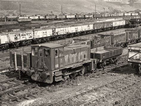 Unigate W E Milk Float CXE 581J Locomotive Ruston Colliery