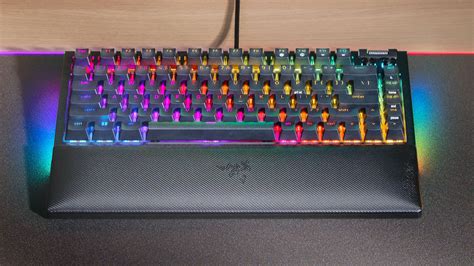 Razer BlackWidow 4 75 Se Lanza Como Un Nuevo Teclado RGB Compacto