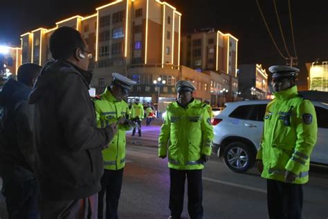 节日我在岗 西吉公安交警全员在岗 用坚守诠释最美“劳动者” 澎湃号·政务 澎湃新闻 The Paper