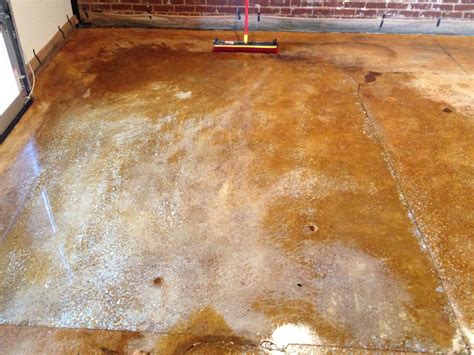 Fixing Acid Staining Problems On Concrete Floors