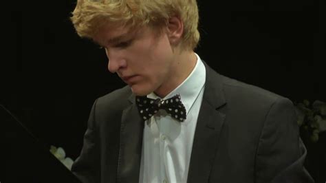 Jan Lisiecki Mendelssohn Andante And Rondo Capriccioso Op Youtube