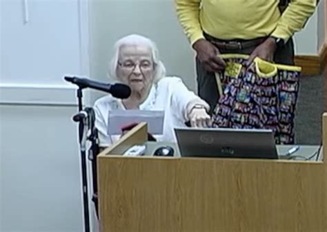 Watch J Hrige Grossmutter K Mpft Gegen Das Verbot Von B Chern Gay Ch Alles Bleibt Anders