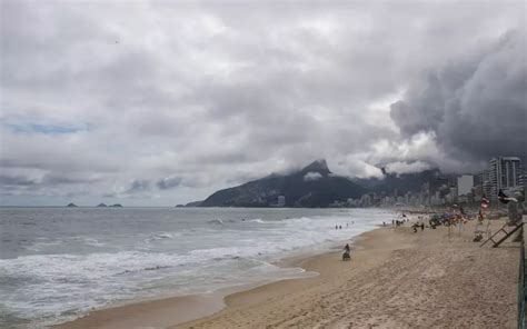 Tempo Chegada De Frente Fria Traz Vento Chuva E Causa Queda De