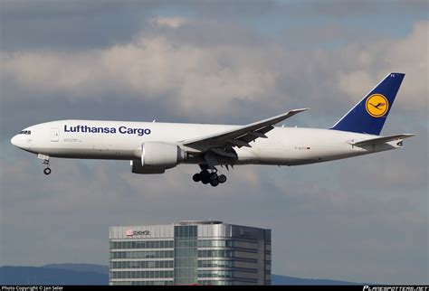 D ALFC Lufthansa Cargo Boeing 777 FBT Photo By Jan Seler ID 817860