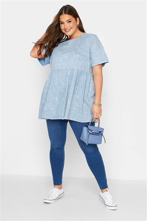 Plus Size Peplum Top In Blauwe Acid Wash Yours Clothing