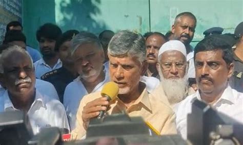 Naidu Meets Tdp Men In Pileru Sub Jail Calls Ysrcp Govt Oppressive