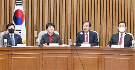 당정 대구경북통합신공항 특별법 연내 통과 합의