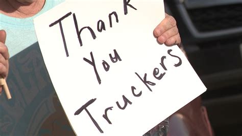 Truckers convoy heading to border draws support in Southeast Texas