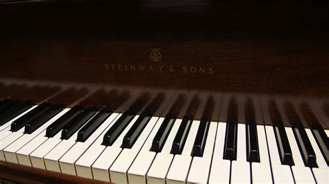 Buy Steinway 5′ 7″ Baby Grand Piano in NJ | B Natural Pianos