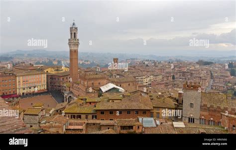 Hilltop View Hi Res Stock Photography And Images Alamy