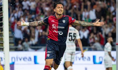 El Cagliari de Gianluca Lapadula jugará la final del ascenso a la Serie