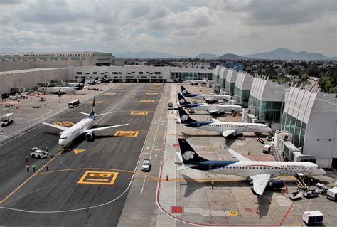 Dedo L A I C M Aeropuerto Internacional De La Ciudad De M Xico