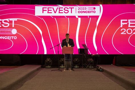 Feira de Lingerie moda praia fitness e matéria prima recebe 9 mil visitantes em sua edição