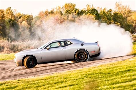 2015 Dodge Challenger Srt Hellcat Burnout Slide Profile Autowise