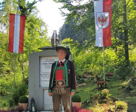 Einweihung Denkmal Franz Innerhofer Innsbruck Unsertirol