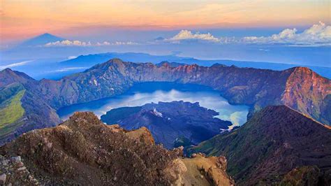 Mount Rinjani, Segara Anak Lake & Summit Itinerary - IdeTrips