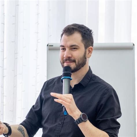 Любовь - это не про то, какое чувство ты субъективно ощущаешь. Это про ...