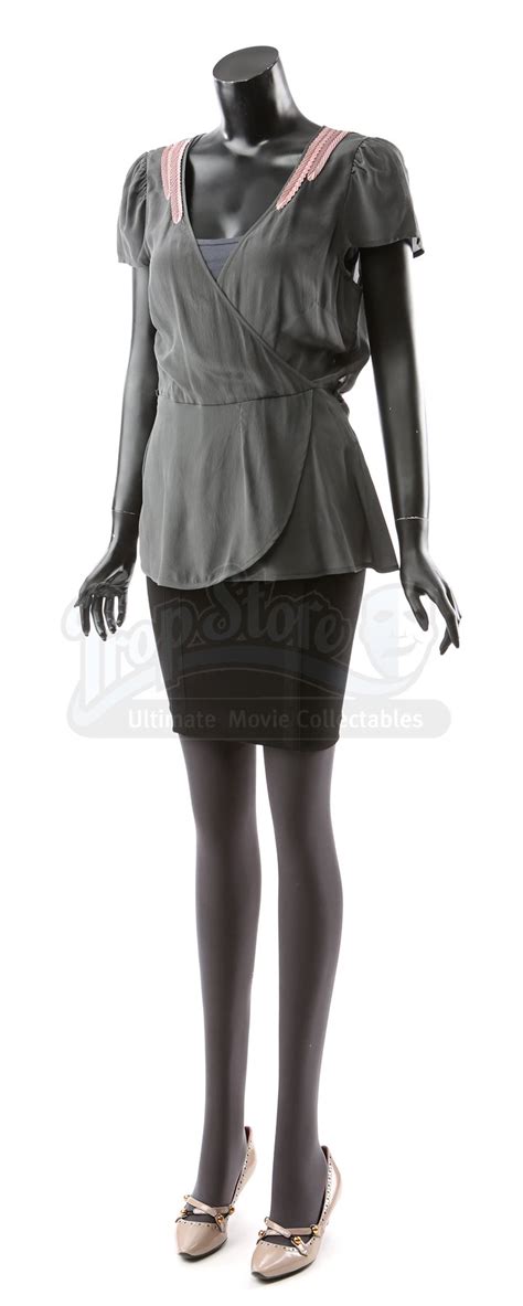 Alice Cullens Wedding Preparation Costume Current Price 1600