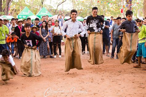 Visiting Angkor Wat During Khmer New Year Cambodia Images