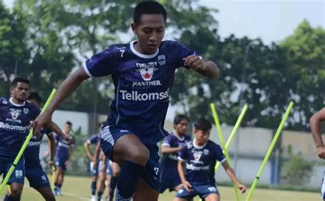 Jadwal Persib Bandung Terbaru Jalani Laga Tunda Melawan Persija