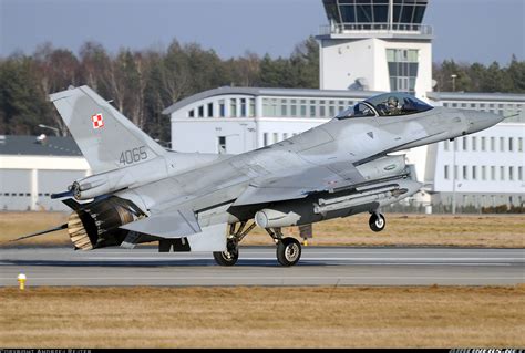 Lockheed Martin F 16cj Fighting Falcon Poland Air Force Aviation Photo 2782918