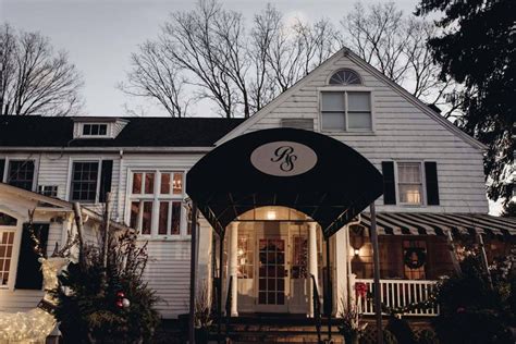 This Iconic Restaurant In Connecticut Has Been Around Forever