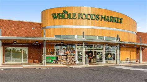 Whole Foods Market-anchored Retail in Philadelphia MSA Trades to New ...