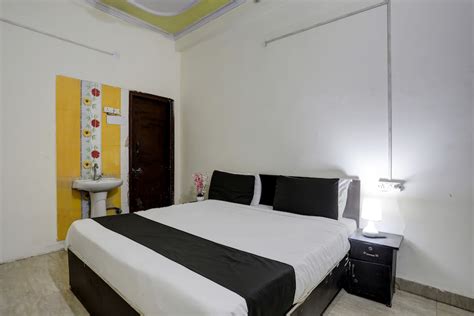 Hotel O Thirty Inns Flagship Noida Book 631 OYO