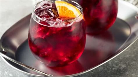 21 Best White Wine Cocktails to Drink - MyBartender