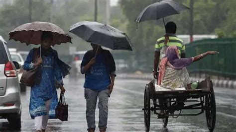 Heavy Rainfall Lashes Parts Of Andhra Pradesh India News Zee News