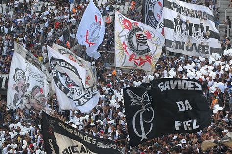 STJD marca julgamento do Corinthians por cantos homofóbicosJogada 10