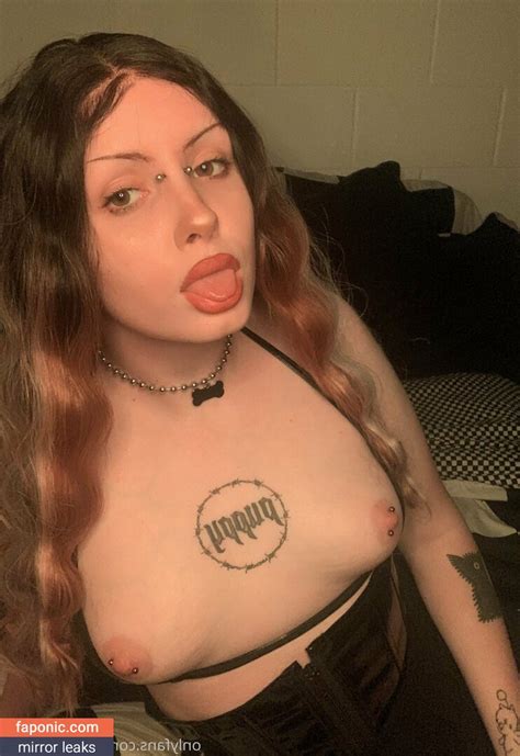 Gothbabybrat Aka Trashbabybrat666 Nude Leaks OnlyFans Photo 2 Faponic