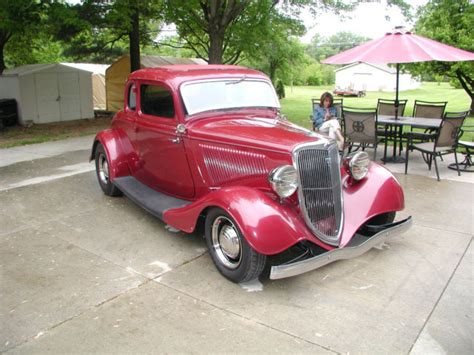 1933 FORD 5 WINDOW COUPE ALL STEEL